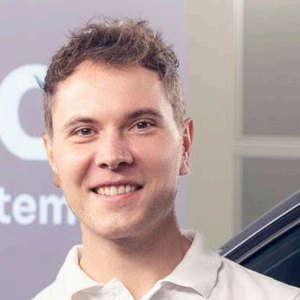 Dr. Lukas Hafner